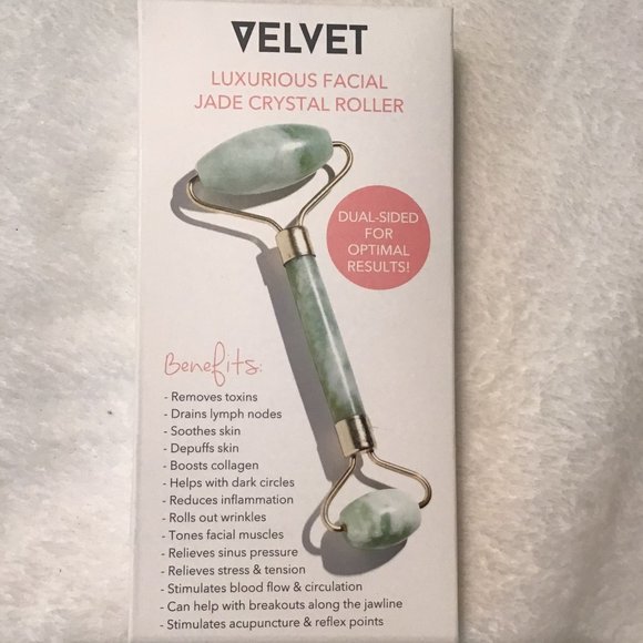 Velvet Other - NWT Velvet Jade Crystal Facial Roller